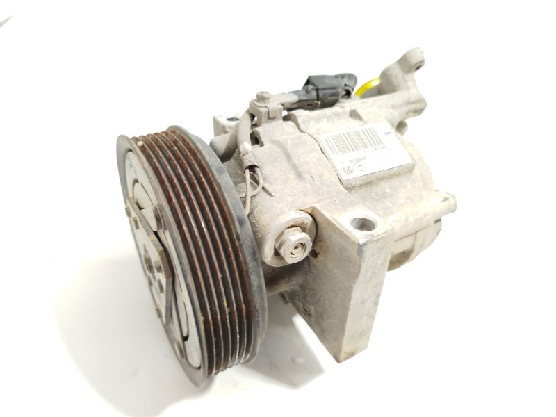 Recambio de compresor aire acondicionado para dacia duster 1.5 dci diesel fap cat referencia OEM IAM 926009154R  