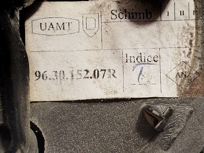 Recambio de retrovisor derecho para dacia duster 1.5 dci diesel fap cat referencia OEM IAM 963015207R  