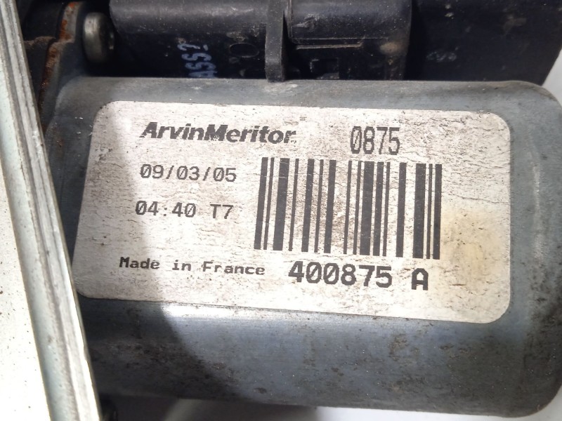 Recambio de elevalunas delantero derecho para renault megane ii coupé-cabriolet (em0/1_) 1.9 dci referencia OEM IAM 400875A 8201