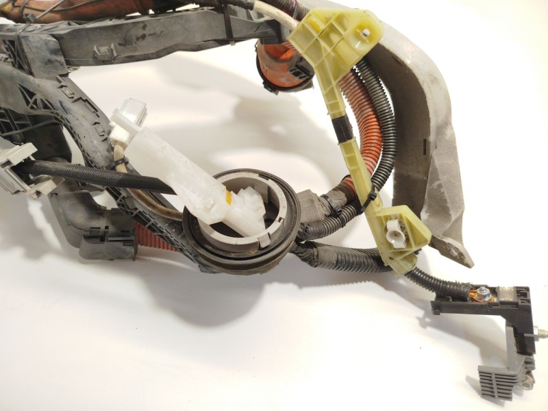 Recambio de modulo electronico para toyota prius plus (_w4_) 1.8 hybrid (zvw40w, zvw41w) referencia OEM IAM 8216447161  