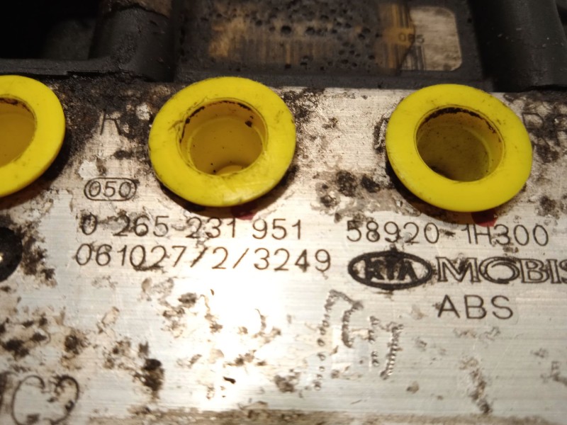 Recambio de abs para kia cee´d hatchback (ed) 1.6 crdi 115 referencia OEM IAM 589201H300 0265800637 0265231951