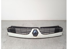 Recambio de rejilla delantera para renault master ii furgoneta (fd) 2.5 dci referencia OEM IAM 8200426365  