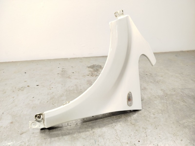 Recambio de aleta delantera izquierda para peugeot ion electric referencia OEM IAM 7840CL  