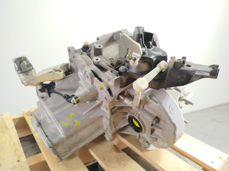 Recambio de caja cambios para peugeot rifter 1.5 bluehdi 130 referencia OEM IAM 20V260 9837381980 1681920480