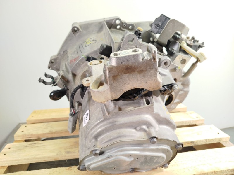 Recambio de caja cambios para peugeot rifter 1.5 bluehdi 130 referencia OEM IAM 20V260 9837381980 1681920480