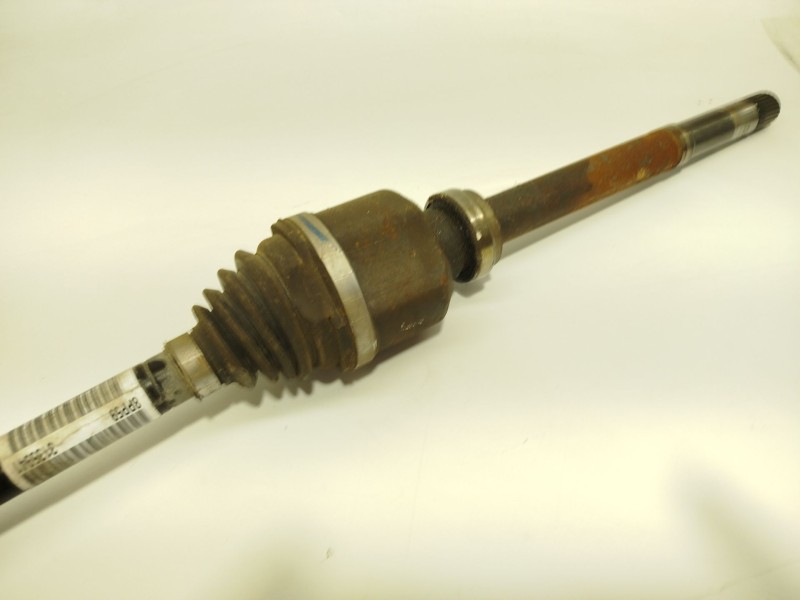 Recambio de transmision delantera derecha para peugeot rifter 1.2 puretech 110 referencia OEM IAM 9810710780  