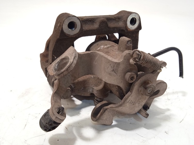 Recambio de pinza freno trasera izquierda para peugeot 5008 (0u_, 0e_) 1.6 hdi referencia OEM IAM 4401Q2  