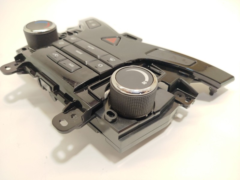 Recambio de mando climatizador para chevrolet cruze (j300) 2.0 cdi referencia OEM IAM 95017057  