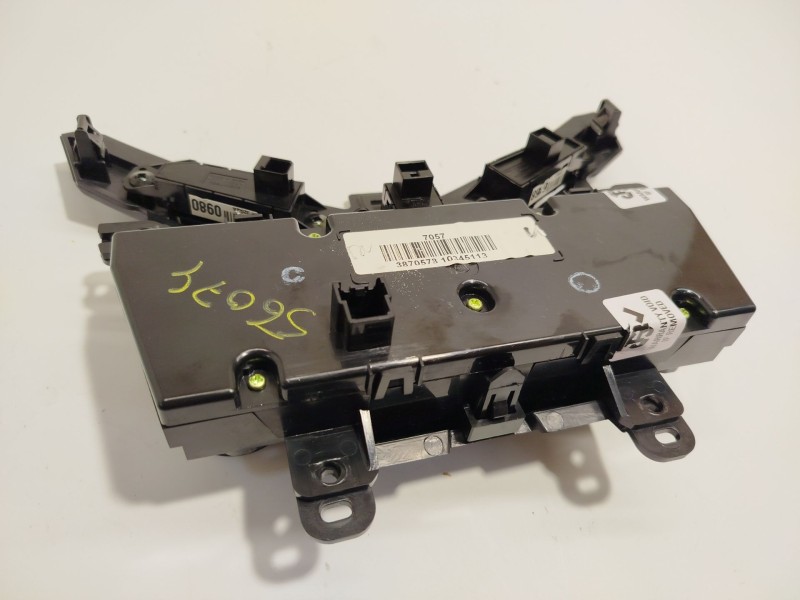 Recambio de mando climatizador para chevrolet cruze (j300) 2.0 cdi referencia OEM IAM 95017057  