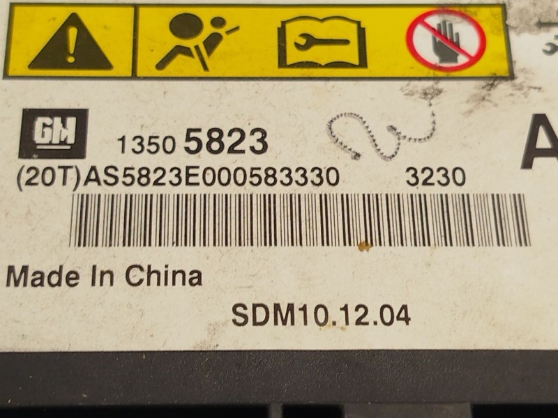 Recambio de centralita airbag para chevrolet cruze (j300) 2.0 cdi referencia OEM IAM 13505823  