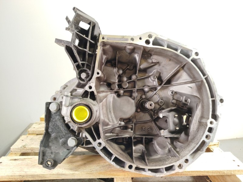 Recambio de caja cambios para citroën c3 iii (sx) 1.2 puretech 82 referencia OEM IAM 20A728 9845216080 