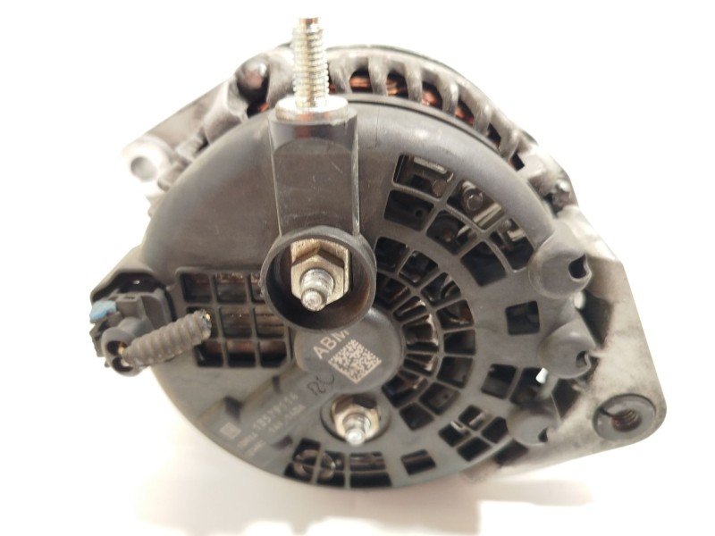 Recambio de alternador para chevrolet cruze (j300) 2.0 cdi referencia OEM IAM 13579114  
