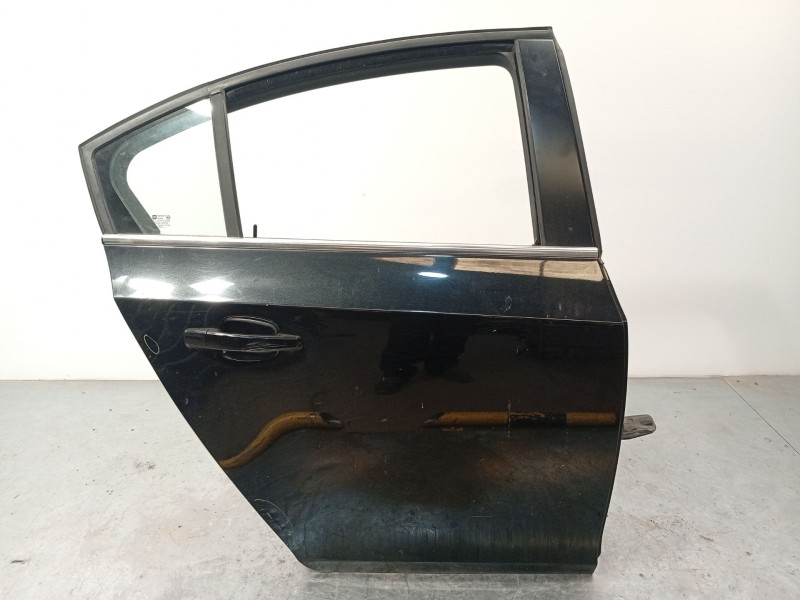 Recambio de puerta trasera derecha para chevrolet cruze (j300) 2.0 cdi referencia OEM IAM 95987764  