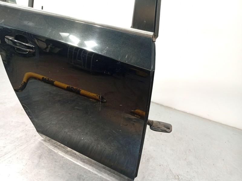 Recambio de puerta trasera derecha para chevrolet cruze (j300) 2.0 cdi referencia OEM IAM 95987764  