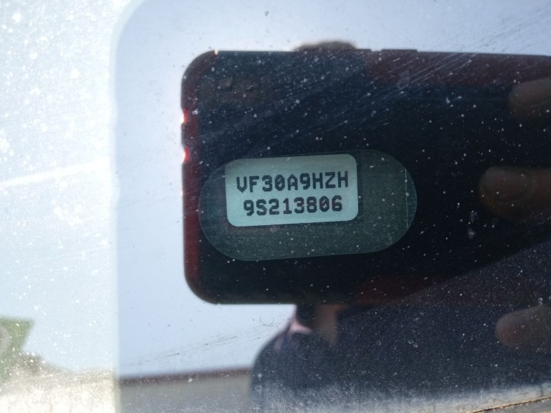 peugeot 5008 (0u_, 0e_) del año 2009