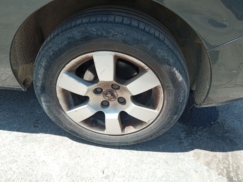 peugeot 5008 (0u_, 0e_) del año 2009