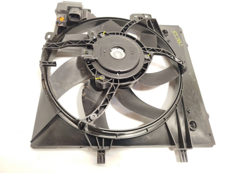 Recambio de electroventilador para citroën c3 iii (sx) 1.2 puretech 82 referencia OEM IAM 9829774580  