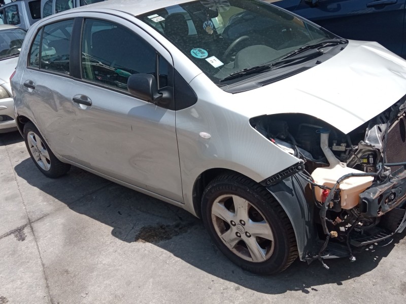 toyota yaris (_p9_) del año 2008