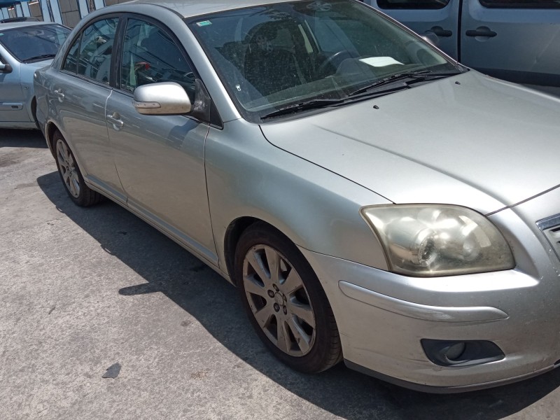 toyota avensis sedán (_t25_) del año 2007