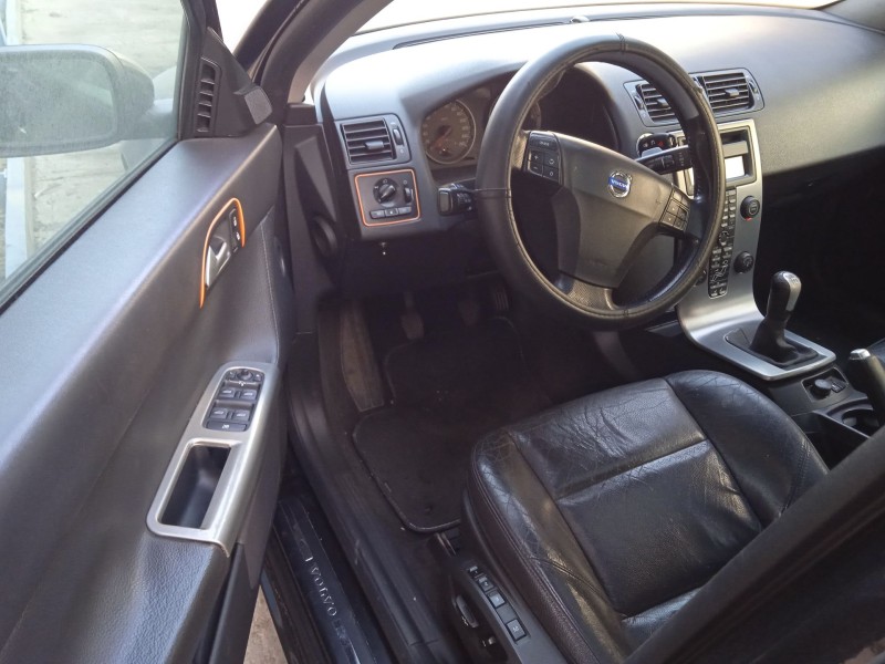 volvo v50 (545) del año 2005