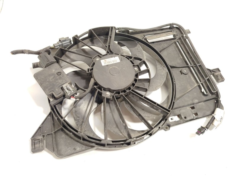 Recambio de electroventilador para ford focus iii 1.0 ecoboost referencia OEM IAM CV618C607VB 2269500 