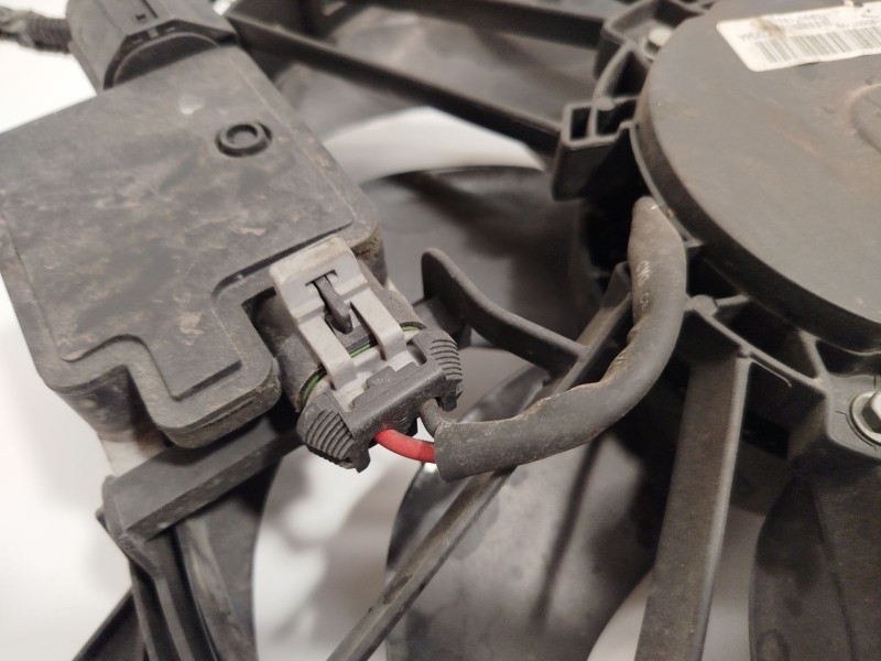 Recambio de electroventilador para ford focus iii 1.0 ecoboost referencia OEM IAM CV618C607VB 2269500 