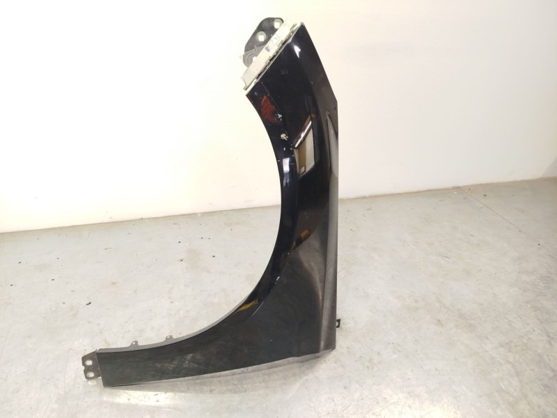 Recambio de aleta delantera izquierda para ford focus iii 1.0 ecoboost referencia OEM IAM 2171304 PBM51A16009AG 