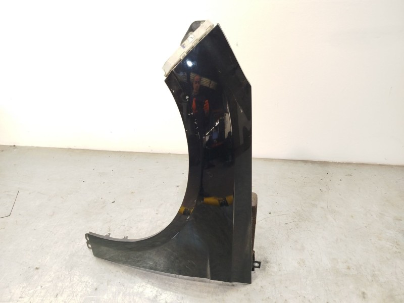 Recambio de aleta delantera izquierda para ford focus iii 1.0 ecoboost referencia OEM IAM 2171304 PBM51A16009AG 