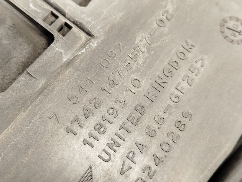 Recambio de electroventilador para mini mini (r50, r53) cooper referencia OEM IAM 17117541092  