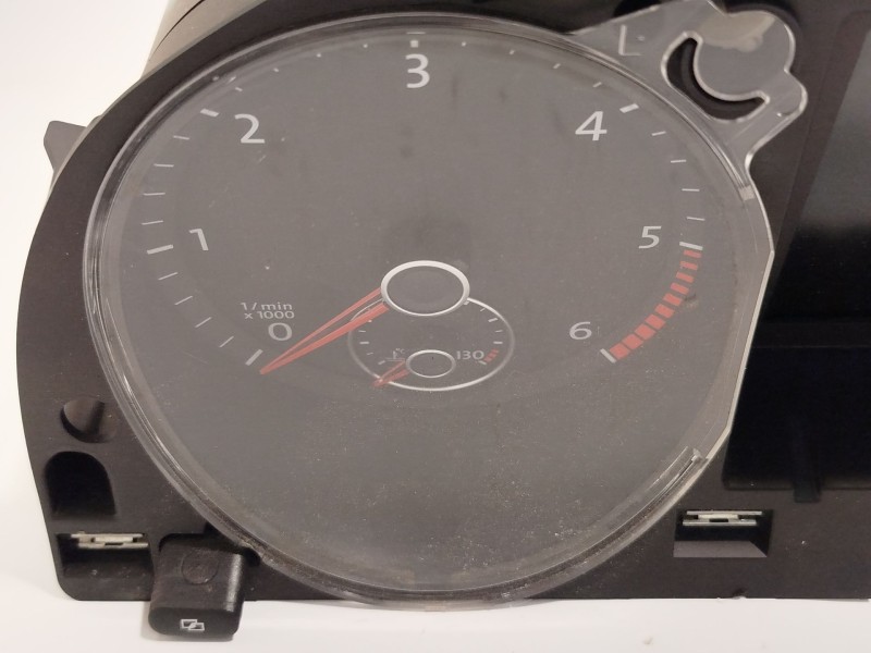 Recambio de cuadro instrumentos para volkswagen passat cc b6 (357) 2.0 tdi referencia OEM IAM 3C8920870E  