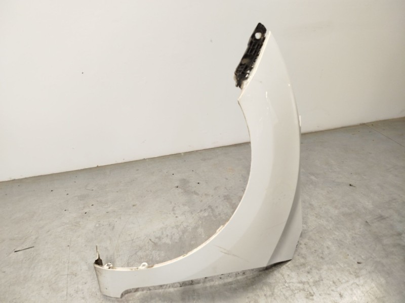 Recambio de aleta delantera izquierda para hyundai i30 (gd) 1.4 crdi cat referencia OEM IAM 66311A6000  