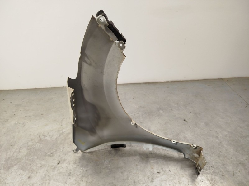 Recambio de aleta delantera izquierda para hyundai i30 (gd) 1.4 crdi cat referencia OEM IAM 66311A6000  