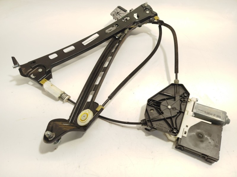 Recambio de elevalunas delantero derecho para volkswagen passat cc b6 (357) 2.0 tdi referencia OEM IAM 3C8837462J  