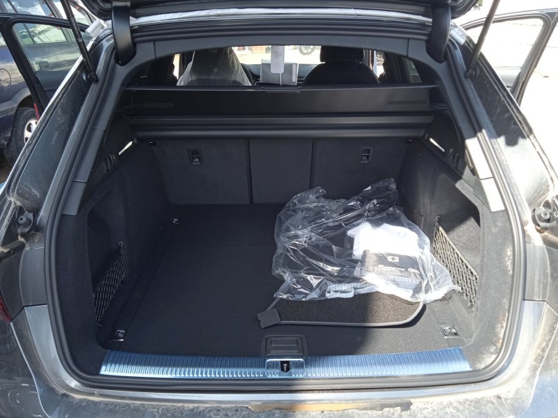 audi a4 b9 avant (8w5, 8wd) del año 2024