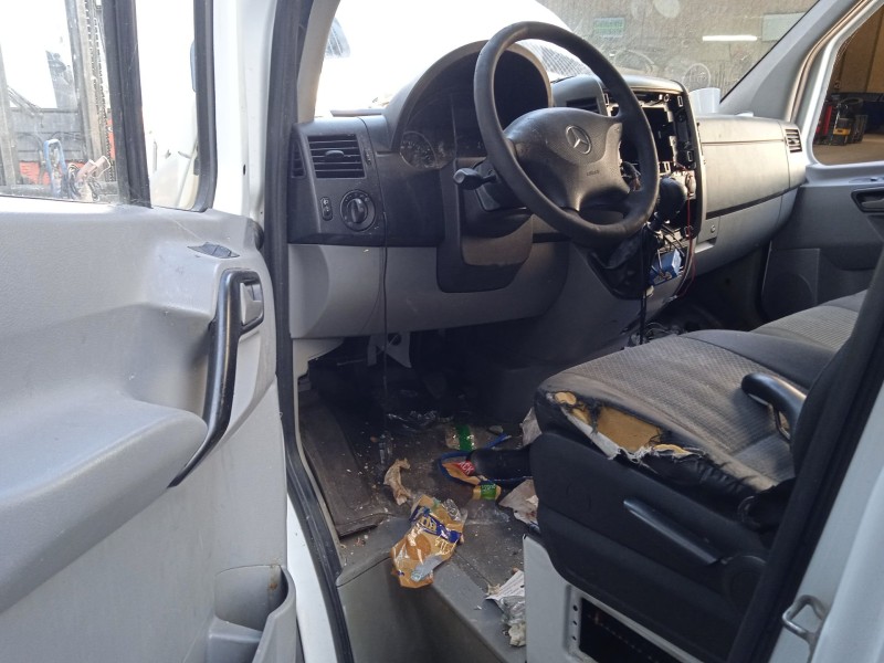 mercedes-benz sprinter 3-t furgoneta (b906) del año 2012