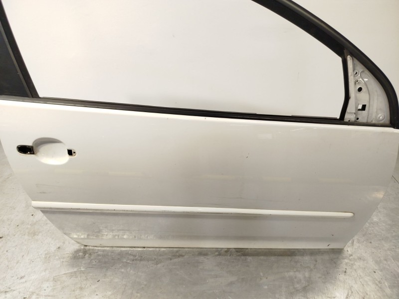 Recambio de puerta delantera derecha para volkswagen golf v (1k1) 1.4 tsi referencia OEM IAM 1K3831106J  