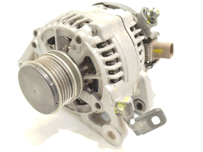 Recambio de alternador para hyundai i30 (gd) 1.4 crdi cat referencia OEM IAM 373002A750  1042113580