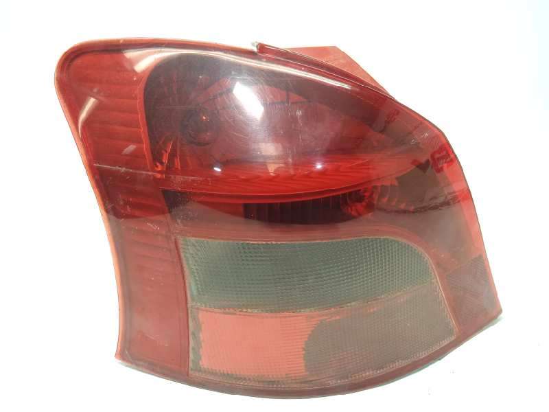 PILOTO TRASERO IZQUIERDO 815610D110 