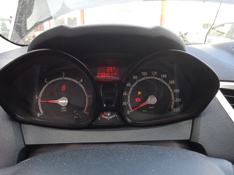 ford fiesta vi (cb1, ccn) del año 2012