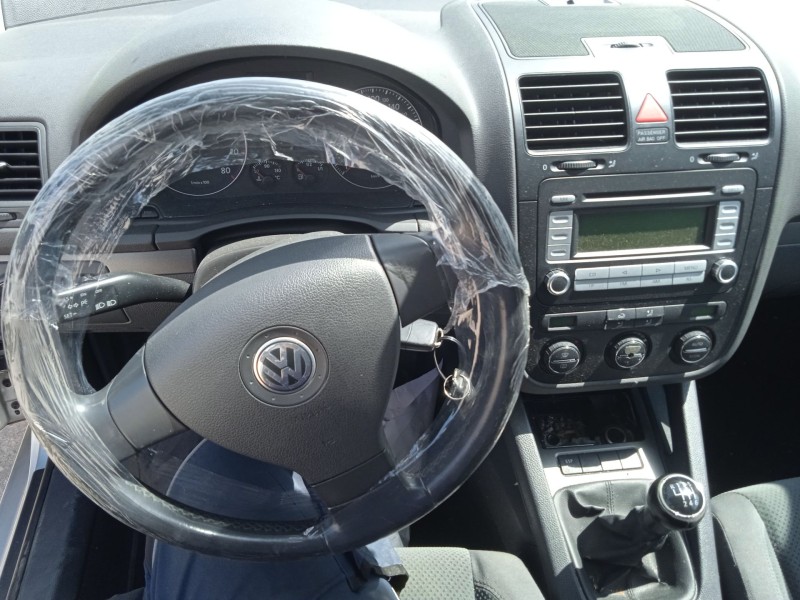 volkswagen golf v (1k1) del año 2004