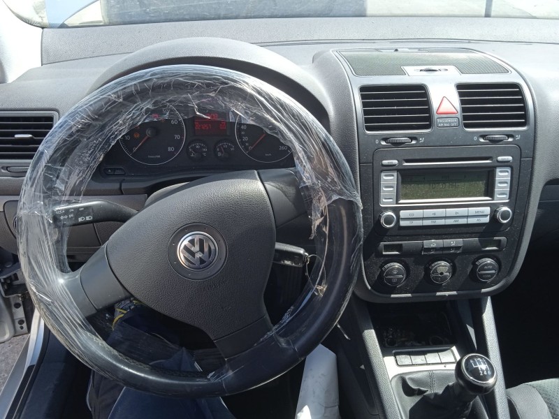 volkswagen golf v (1k1) del año 2004