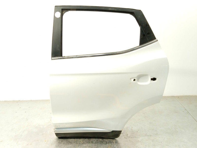 Recambio de puerta trasera izquierda para mg mg zs suv (azs1) 1.5 vti referencia OEM IAM 10322167  