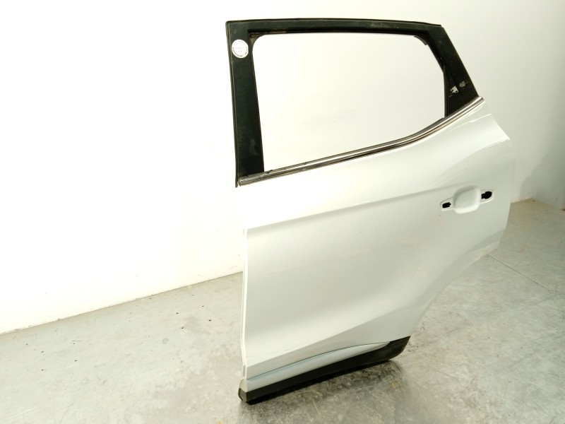Recambio de puerta trasera izquierda para mg mg zs suv (azs1) 1.5 vti referencia OEM IAM 10322167  
