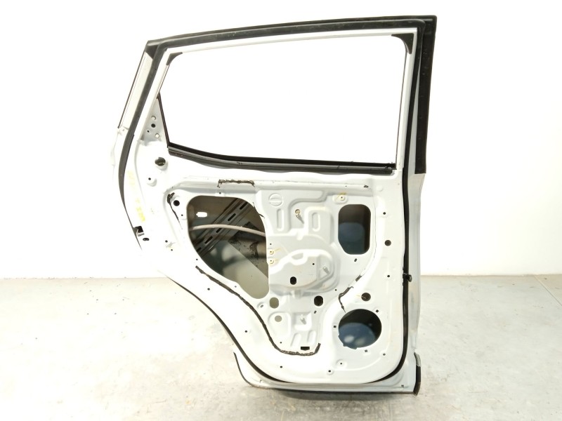 Recambio de puerta trasera izquierda para mg mg zs suv (azs1) 1.5 vti referencia OEM IAM 10322167  