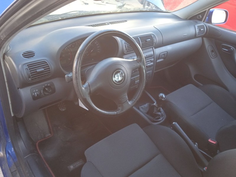 seat toledo ii (1m2) del año 2002