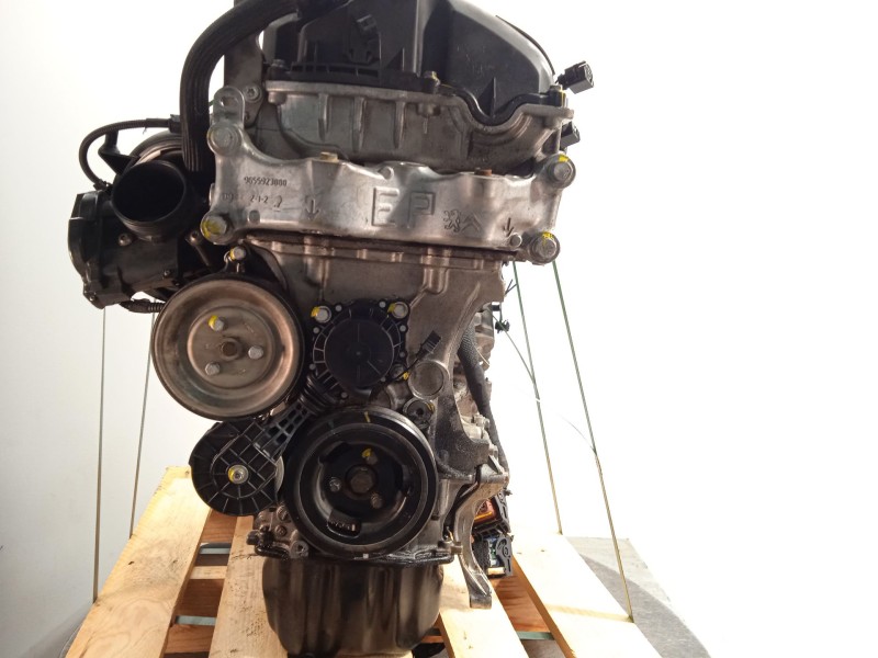 Recambio de despiece motor para peugeot 3008 premium referencia OEM IAM 5FW  