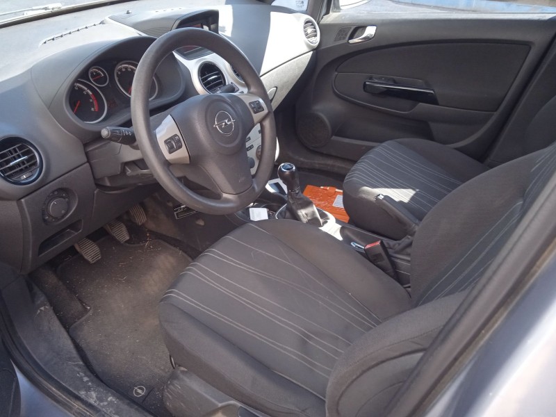 opel corsa d (s07) del año 2007