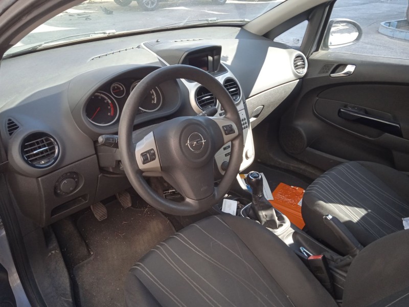opel corsa d (s07) del año 2007