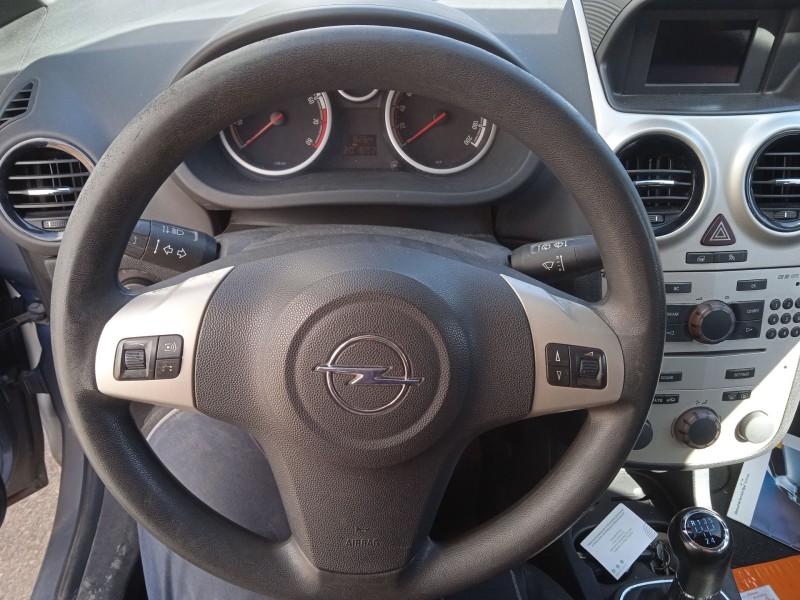 opel corsa d (s07) del año 2007