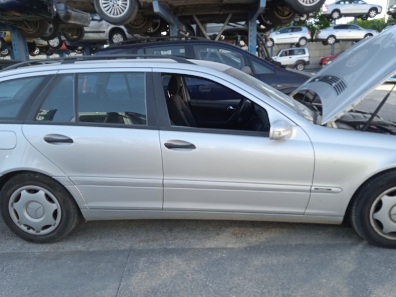 mercedes-benz clase c t-model (s203) del año 2004
